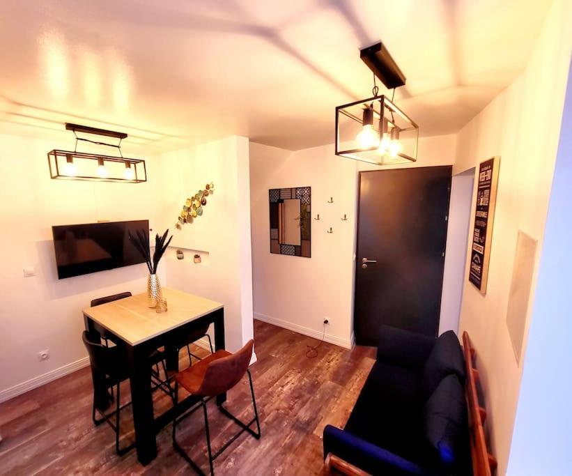 Le Bartayres 1 T3 En Souplex, Terrasse, Lourdes